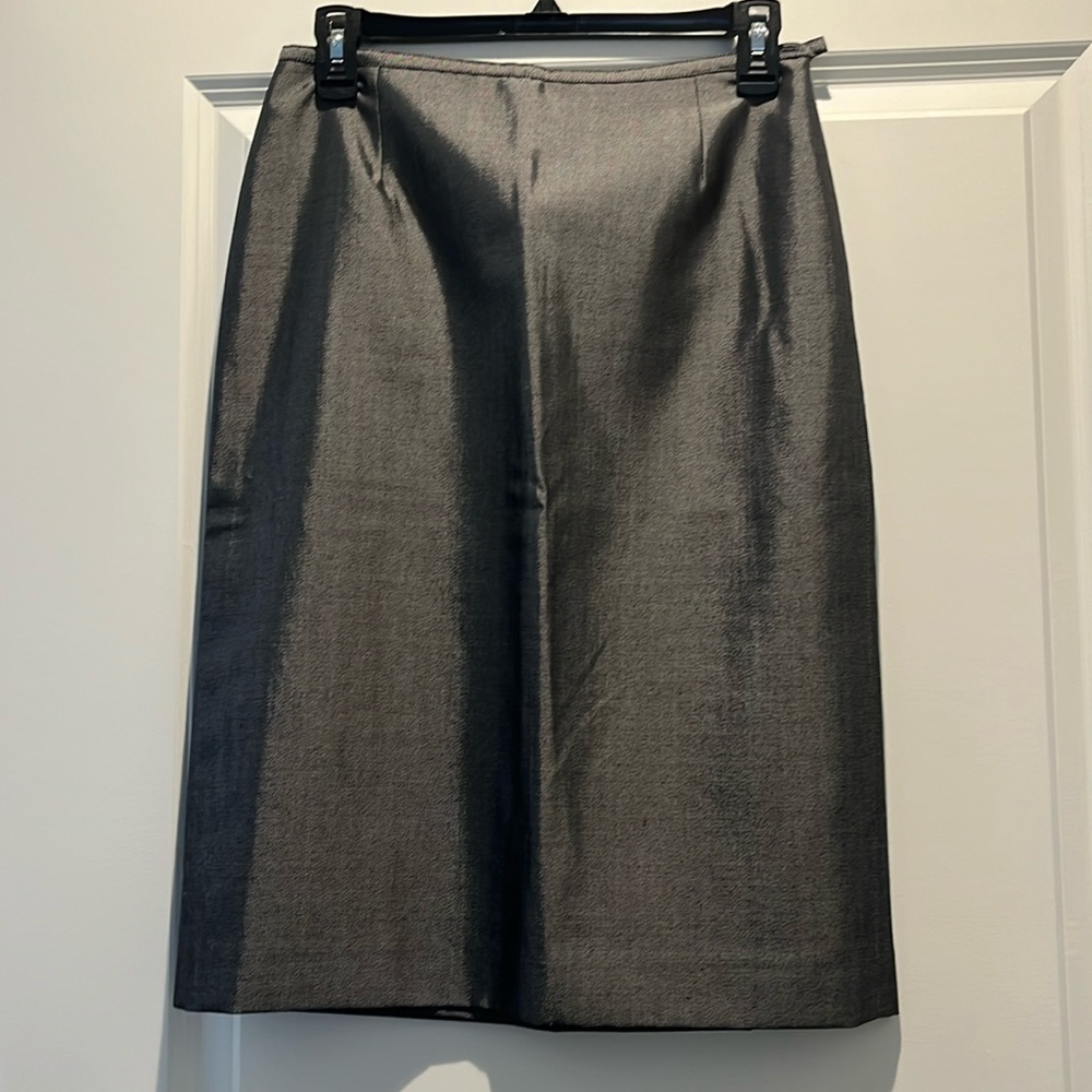EUC - vintage Agnès B silver wool and viscose pencil skirt. Size 4/36.